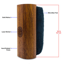 Load image into Gallery viewer, Walnut Record Cleaning Kit