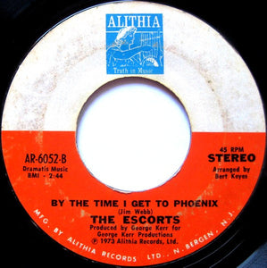The Escorts : Look Over Your Shoulder (7", Single, Styrene)